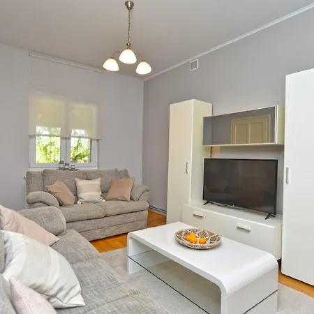 Fuer 4 Personen Ca 70 Qm In Rovinj-cocaletto, Istrien Istrische Riviera Holiday home Rovinj
